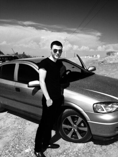  ,   Erik, 33 ,   ,   , c , 
