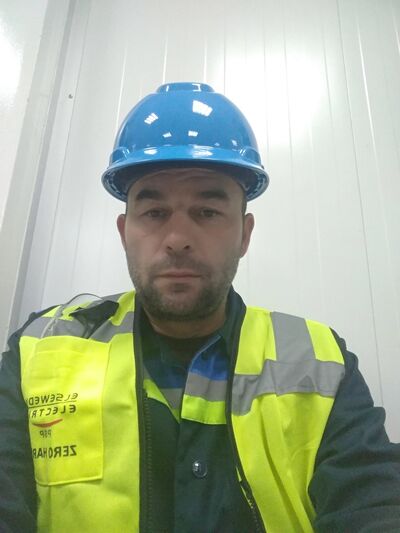  ,   Pavel, 47 ,   ,   , c 