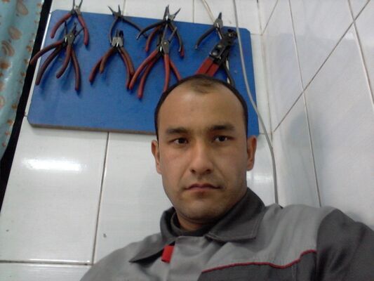  ,   Kolya, 36 ,   
