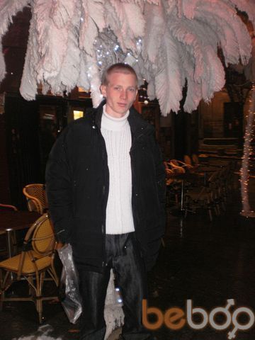  ,   Paul, 32 ,   ,   , c 