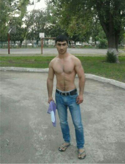  ,   Artur, 37 ,   