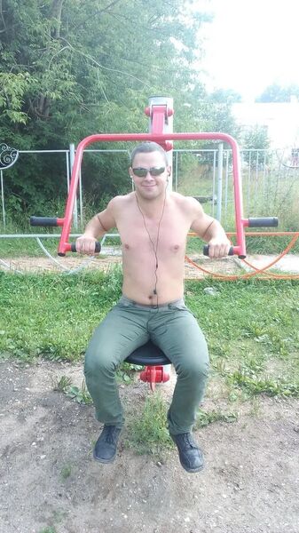   ,   Vladimir, 33 ,   ,   