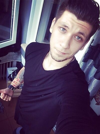  ,   Alex, 36 ,   