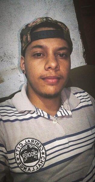  --,   Carlos, 24 ,   ,   