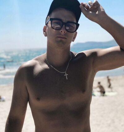  ,   Rich, 31 ,   ,   , c , 