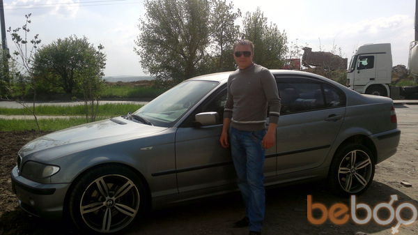  ,   Tudor, 36 ,   