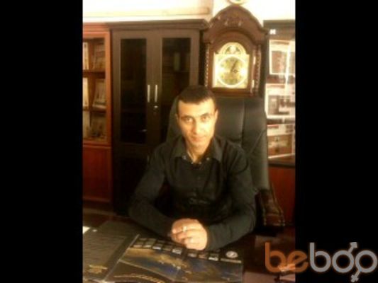  ,   Viktor, 42 ,   