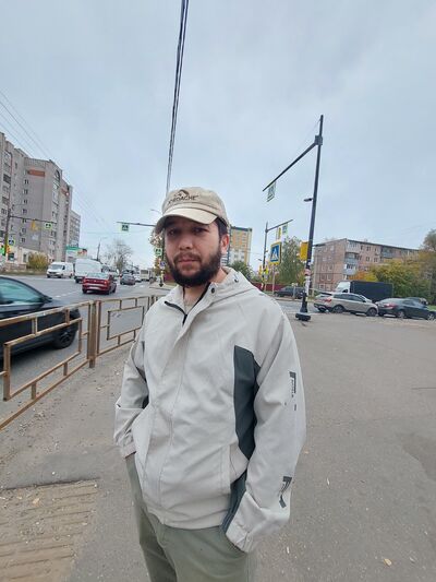  ,   Akram, 28 ,   ,   