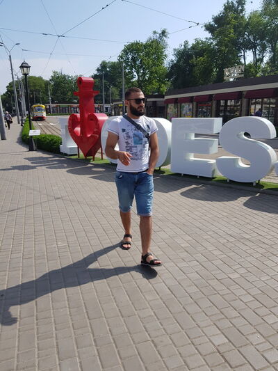  ,   Davit, 27 ,   ,   , c 