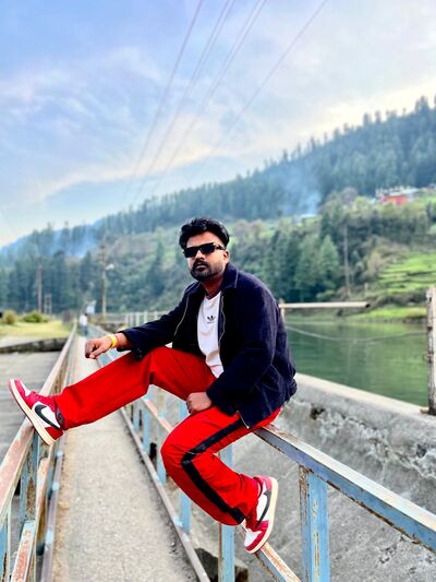  ,   Abhimaan, 28 ,   ,   