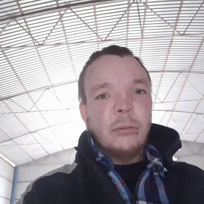  ,   Arseniy, 37 ,     , c 