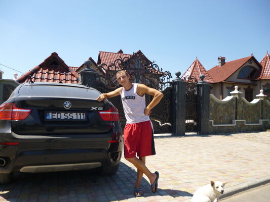  ,   Iurii, 35 ,   