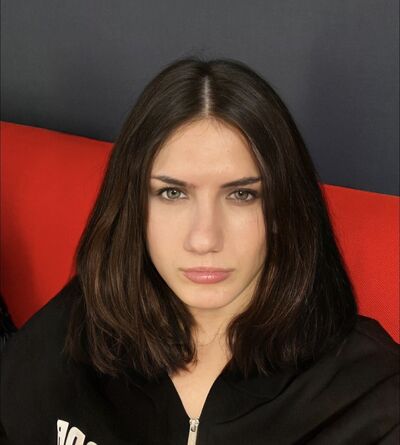  ,   Lena, 22 ,   ,   