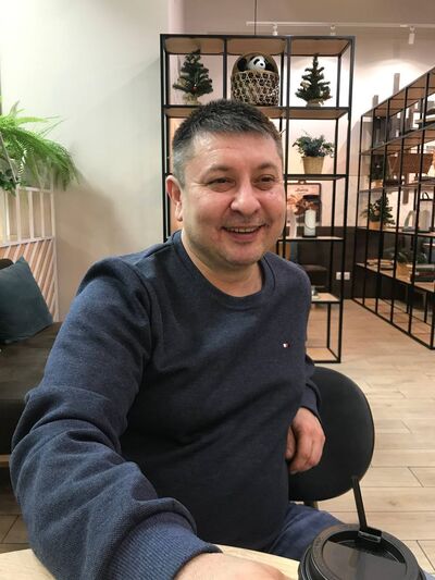  ,   Ruslan, 49 ,     , c 