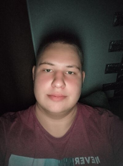  ,   Artem, 19 ,   ,   