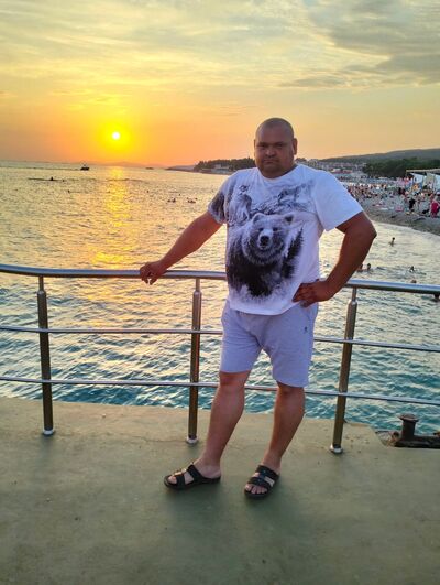  ,   Vladimir, 40 ,   ,   