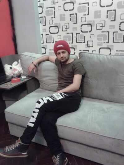  ,   GOSHA, 32 ,  