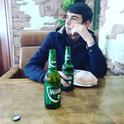  ,   Maxim, 28 ,   ,   