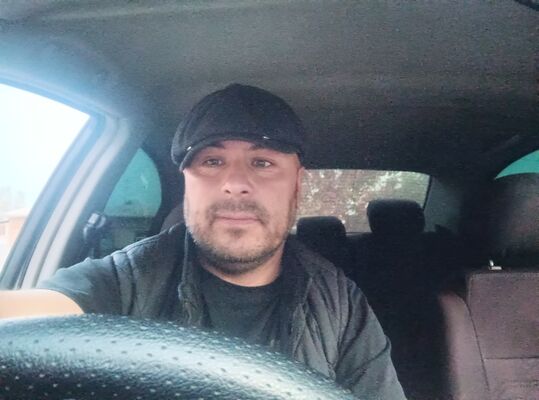 ,   Kamoliddin, 40 ,  