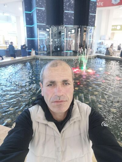  ,   David, 44 ,   ,   