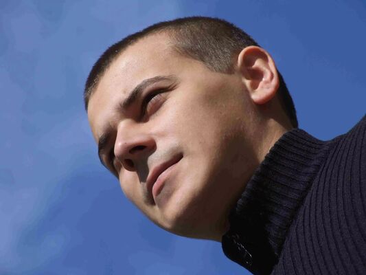  ,   Pavel, 28 ,   
