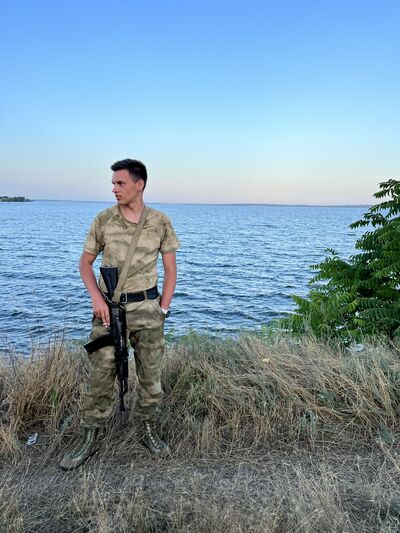  ,   Victor, 22 ,   ,   