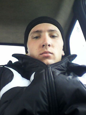  ,   Sergej, 32 ,   ,   