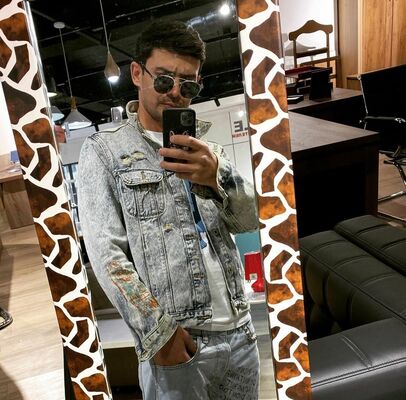  ,   Ruslan, 35 ,   ,   