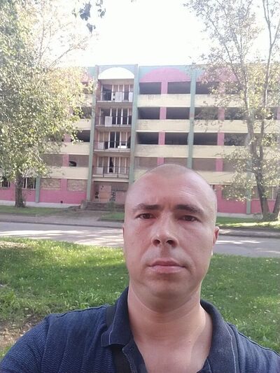  ,   Arturs, 36 ,   ,   , c , 