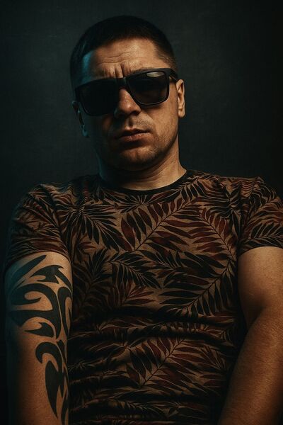  ,   VITALII, 37 ,   ,   