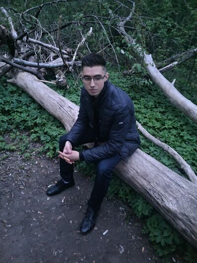  ,   Karolis, 24 ,   ,   , c 
