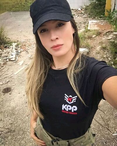  ,   Juliet, 37 ,   ,   