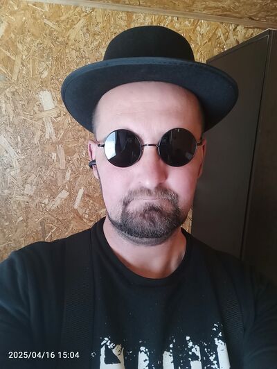  ,   Kamil, 42 ,     , c , 