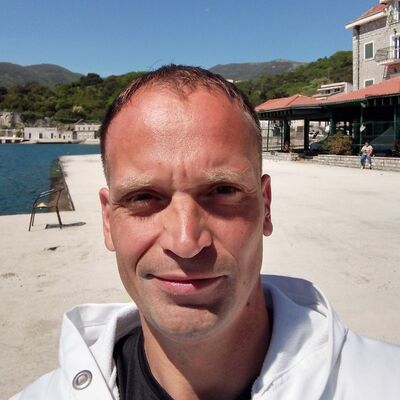  ,   Pall, 42 ,   ,   
