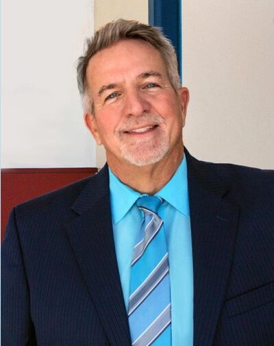  ,   Martin, 61 ,   ,   