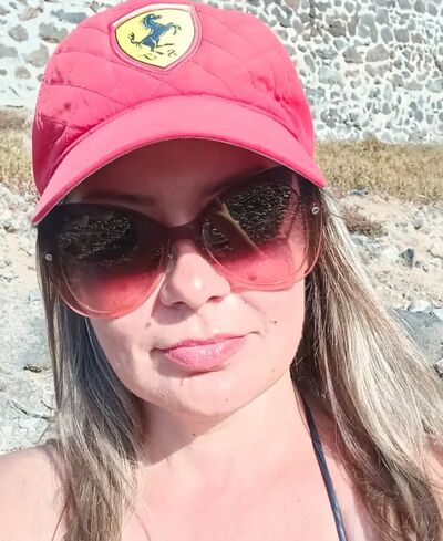  ,   Elena, 41 ,     , c 