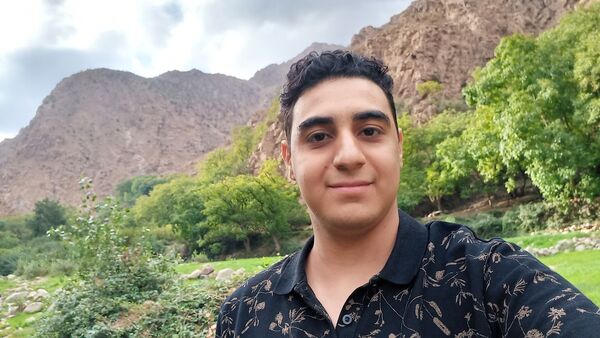  ,   Kamal, 27 ,   ,   , c 
