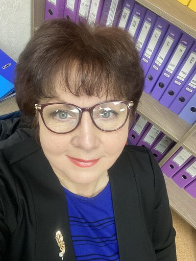 ,   Elena, 57 ,   ,   