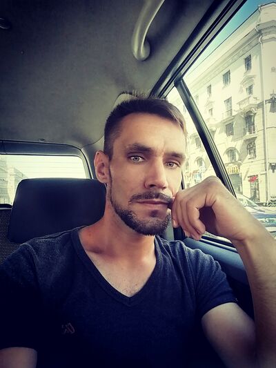  ,   Valentin, 34 ,   ,   