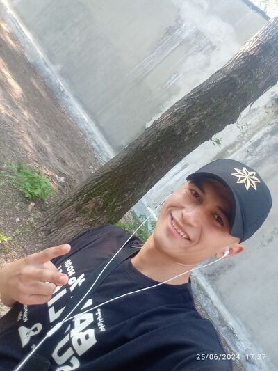  ,   Shohrux, 21 ,   ,   
