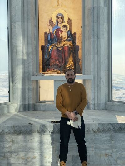  ,   Arthur, 32 ,   ,   