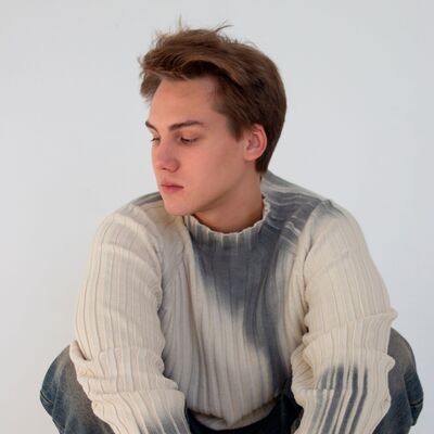  ,   Ѹ, 19 ,   ,   