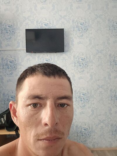  deleted,   Sasha, 39 ,   ,   