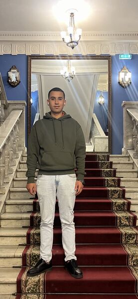  ,   , 27 ,   ,   
