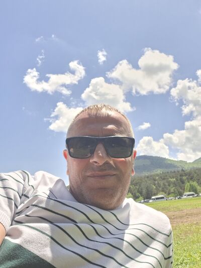  ,   Gevor, 48 ,   ,   