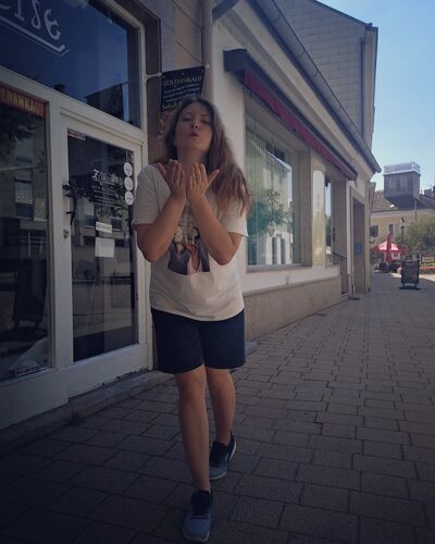  ,   Tatiana, 31 ,   c 