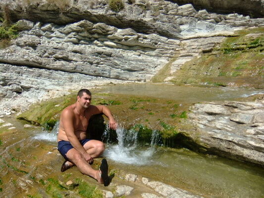  ,   Alex, 38 ,  