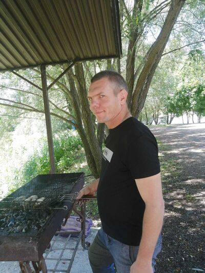  ,   Anton, 39 ,     , c 