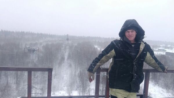  ,   Maxim, 35 ,   ,   , c , 