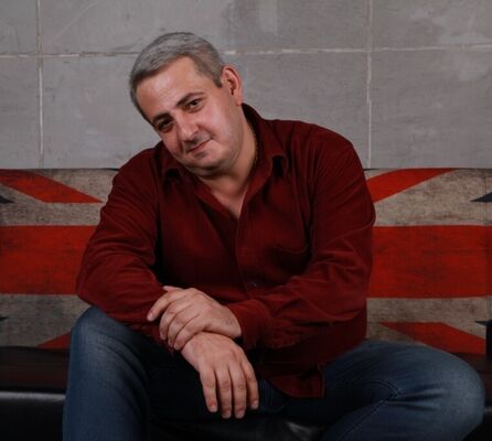  ,   Musicman, 53 ,   ,   
